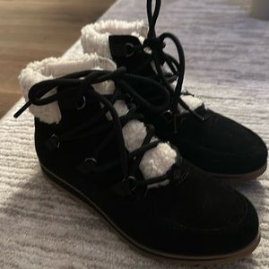 Sorel waterproof winter boot